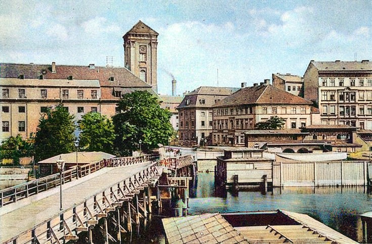 1fd0c5719629bc946a8ed33bb5a3d3fc_colorized.jpg