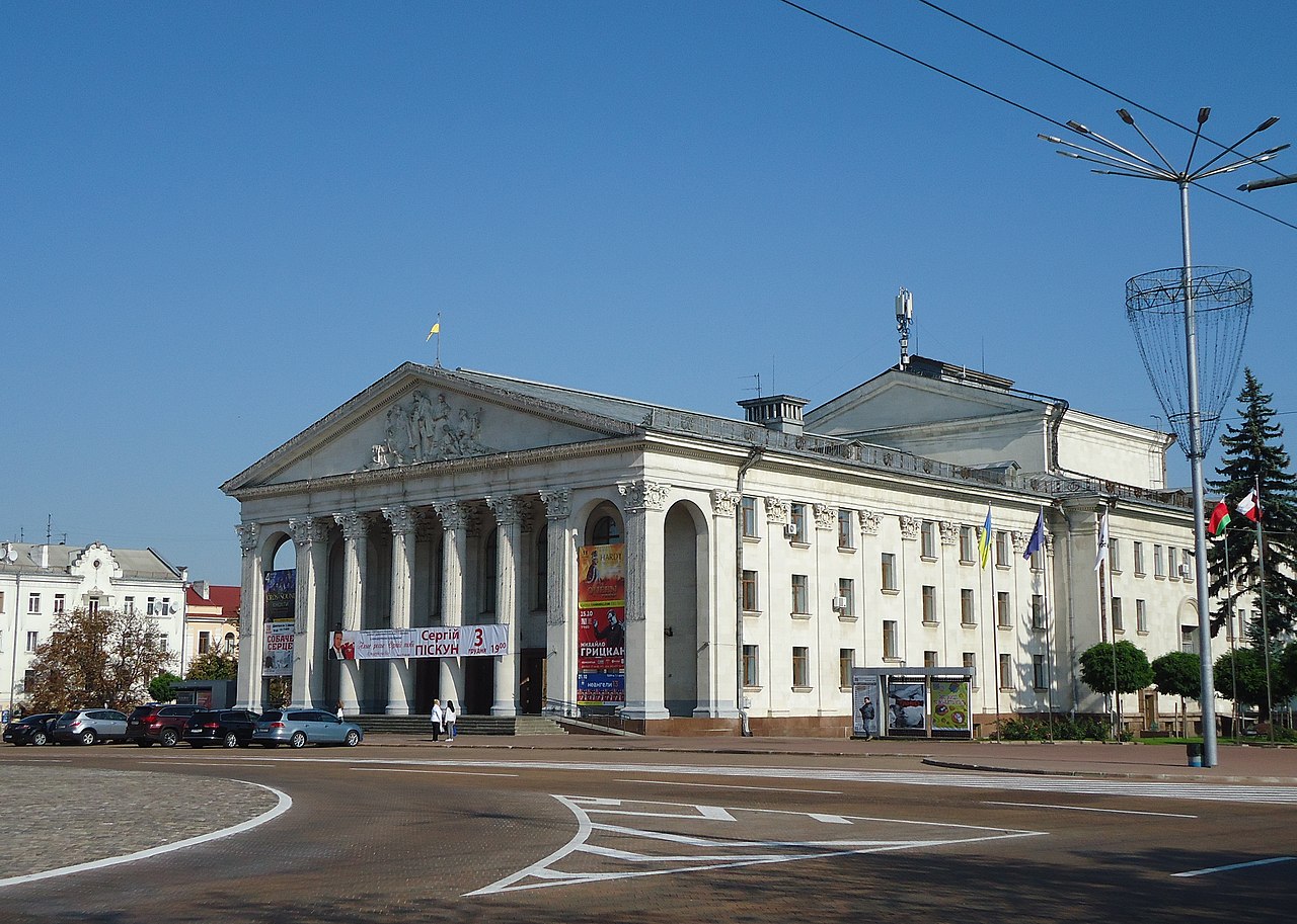 Cernihiv-Sevcenko-Theater-25.09.2019-Liudmyla-Pidlisna-SA40---1.jpeg