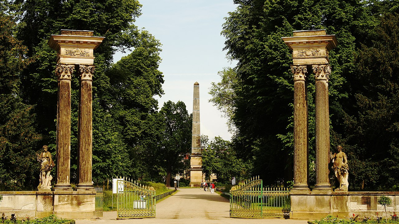 Potsdam-Sanssouci-Obeliskportal-02.06.2016-Jens-Cederskjold-BY30.jpeg