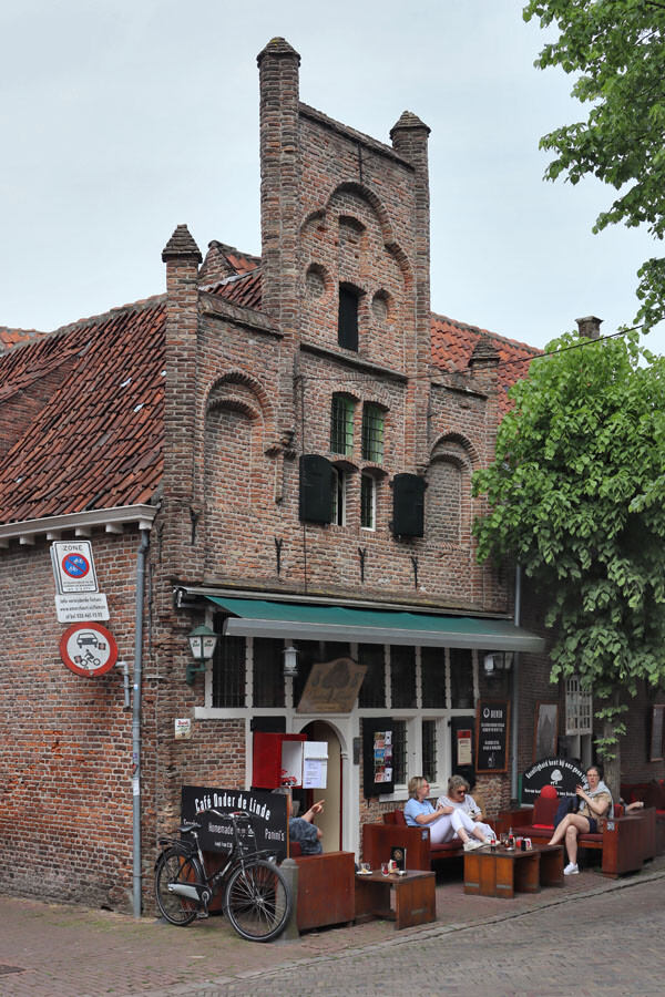 Amersfoort---Mandaatshuisje-auf-dem-Groenmarkt.jpg