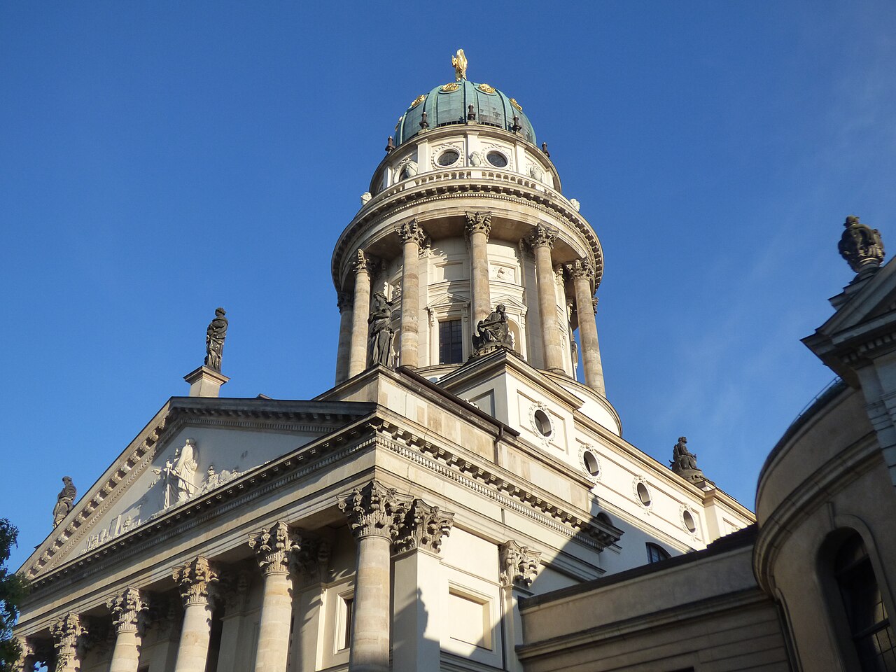 Berlin-Franzosischer-Dom-Nordseite-24.04.2016-Luis-Alvaz-SA40---8.jpg