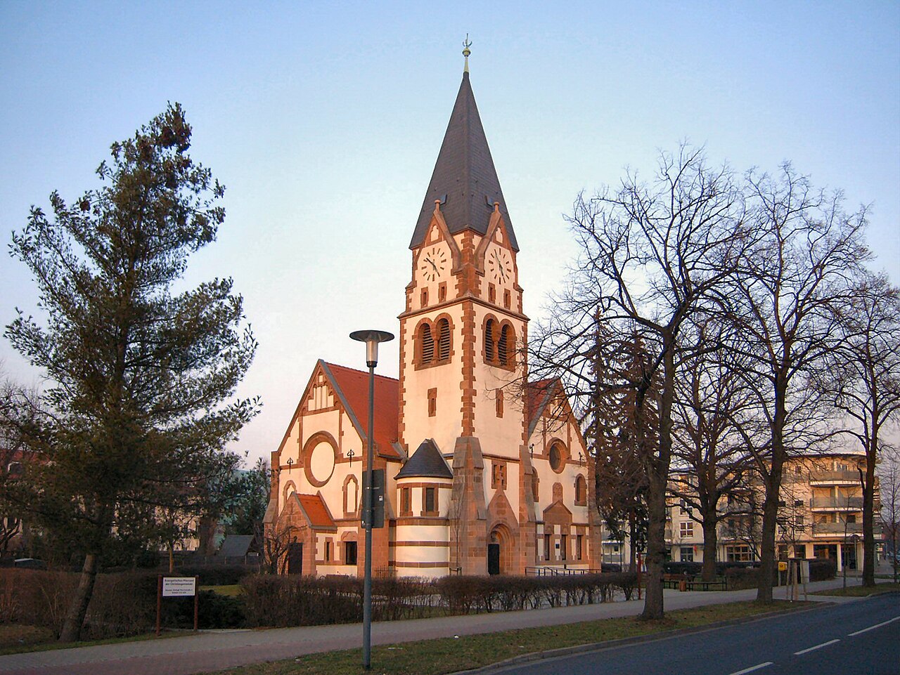 Dessau-Ziebigk-Kirchstrasse-Christuskirche-21.02.2007-M_H.DE-SA30---1.jpg
