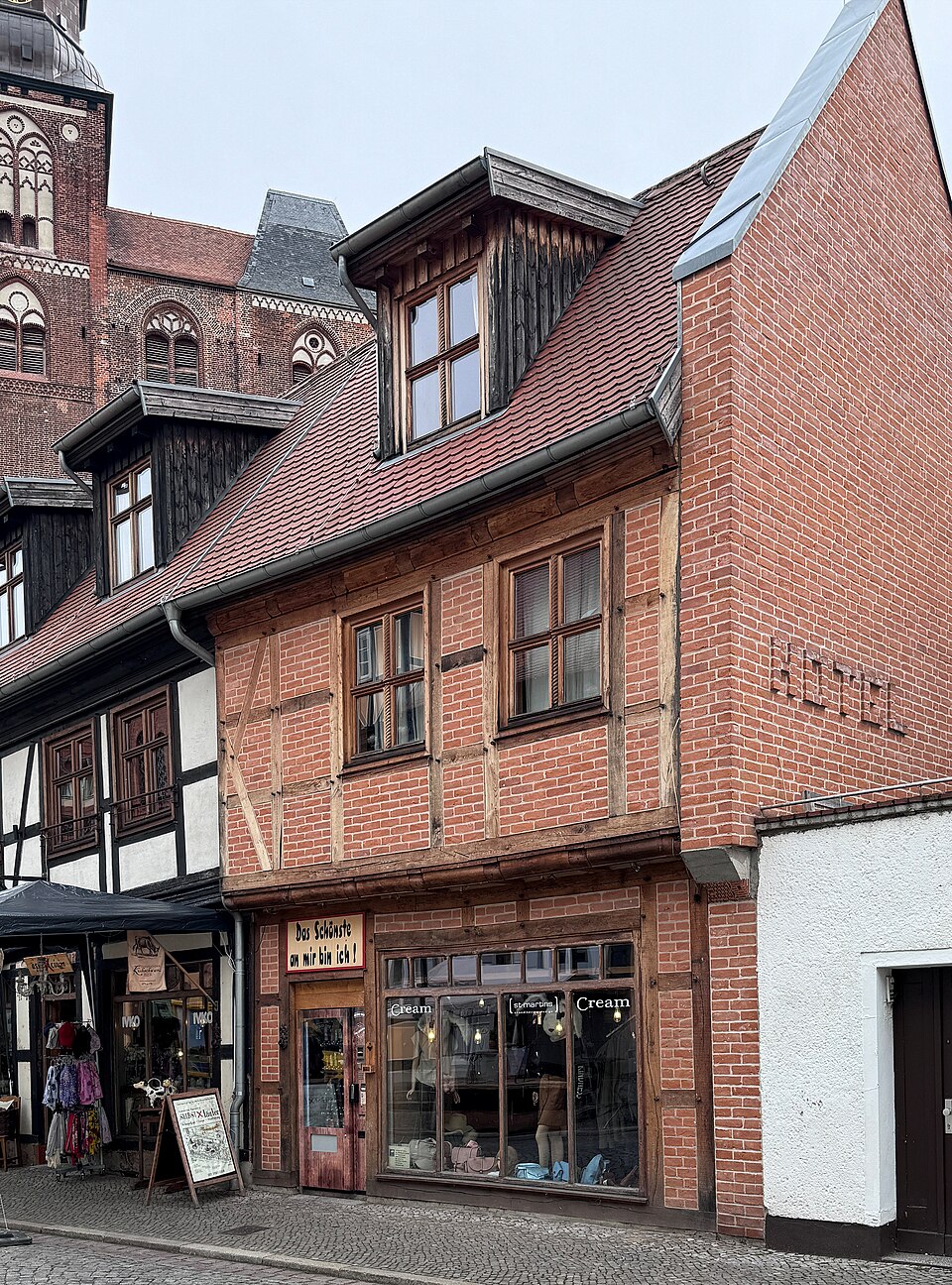 Tangermunde-Hotel-Exempel-Schlafstuben-Lange-Str.24-13.09.2024-Dguendel-BY40---4.jpg