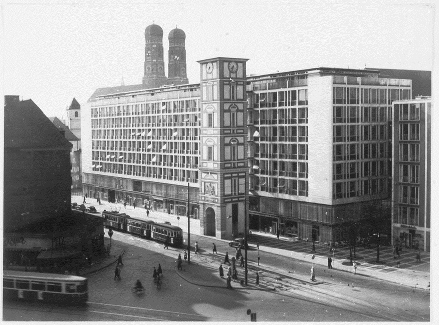 tysy_Maxburg_Nachkrieg_Munchen_Neubau_lxetoitpmnouzqtn.jpg