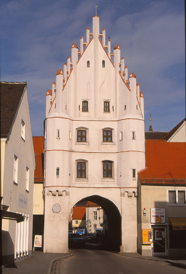 vohburgm8us0.jpg